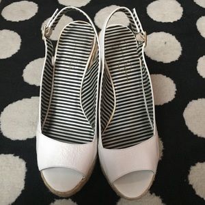 Jessica Simpson White Wedge US women’s size 9